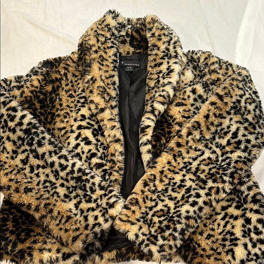 Vintage Forever 21 Leopard Print Faux Fur Jacket